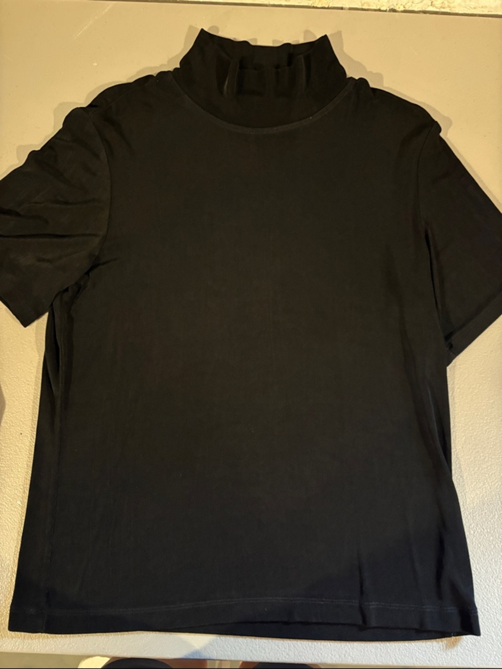 Chico’s Travelers Black Mock Turtleneck Women’s short sleeve top